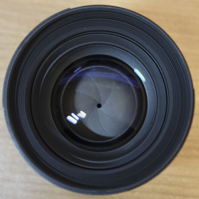 Samyang 50mm F1.4 Full Frame Lens for Canon EF Mount in Cameras & Camcorders in City of Toronto - Image 2