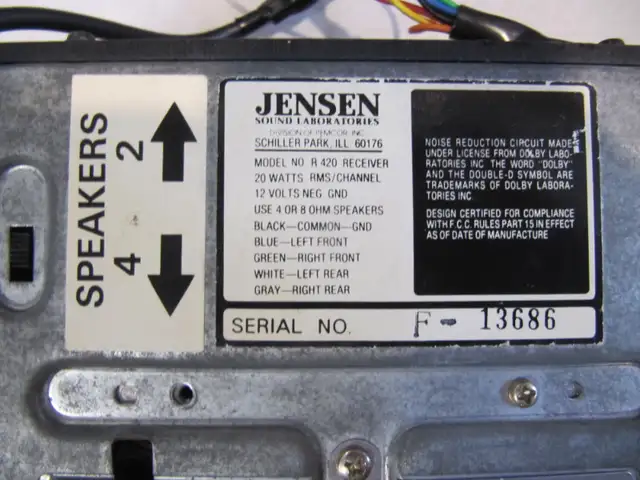 Classic Rare Jensen R420 AM/FM Cassette Car Stereo Circa 1979 in Arts & Collectibles in Mississauga / Peel Region - Image 10