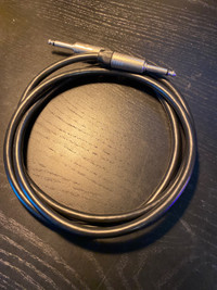 Guitar amp speaker cable