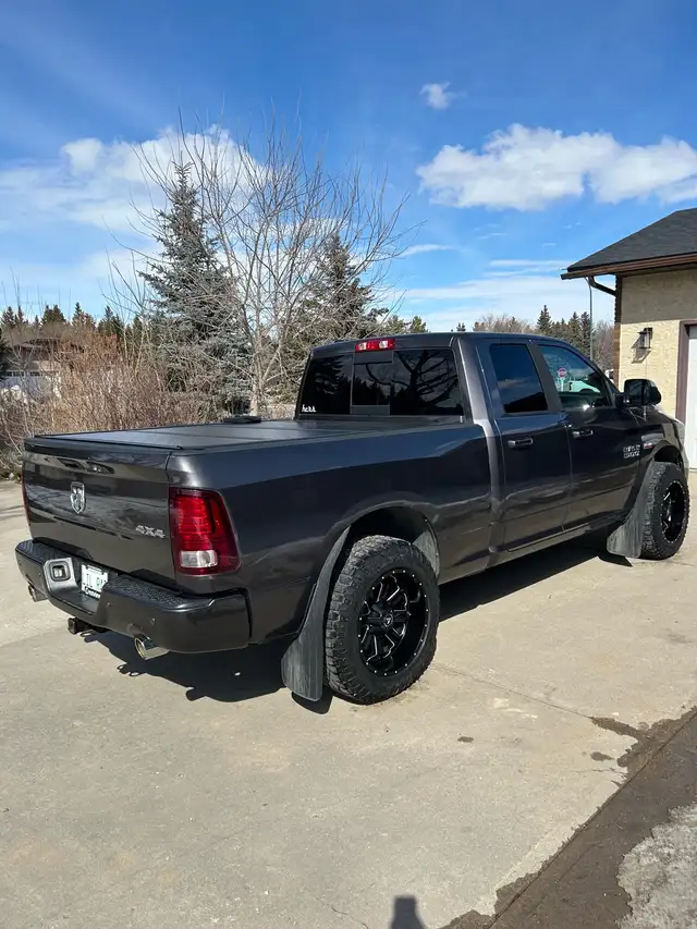 2014 Ram 1500 Sport520332005334077443