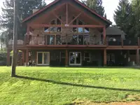 Christina Lake B.C. beautiful Timber Framed Home