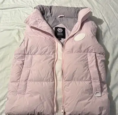 Canada goose sunset pink Everett vest women’s sm, View more