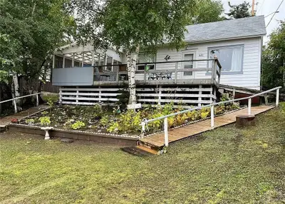 Welcome to 601 Poplar Drive at Tobin Lake Resort. A fisherman's paradise! This home is a 1.5 story,...