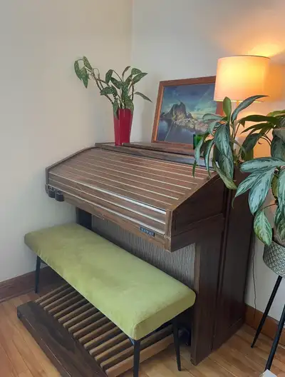 À DONNER:, Orgue vintage Kawai, View more
