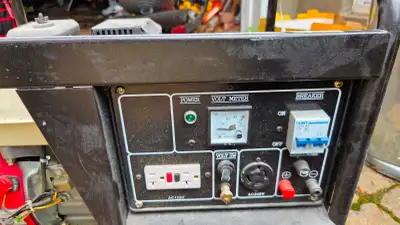 Air-Cooled Gasoline Generator 2800W Max  2500W Rated (120V/240v), View more