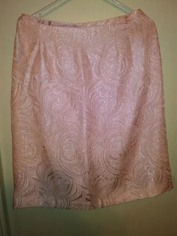 Two New Gorgeous silky dress sets Size 14 in Women's - Dresses & Skirts in City of Toronto - Image 4