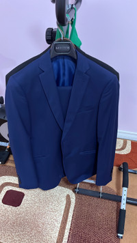  Suit  for boys  size 36and 38 from freeds store 