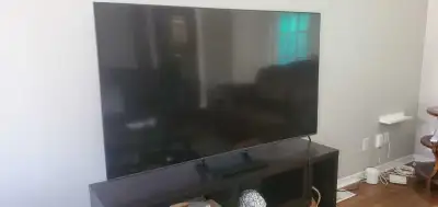 Samsung TV. QLED.65", View more