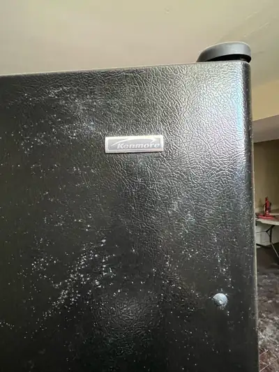 30” Kenmore used black refrigerator &freezer , View more