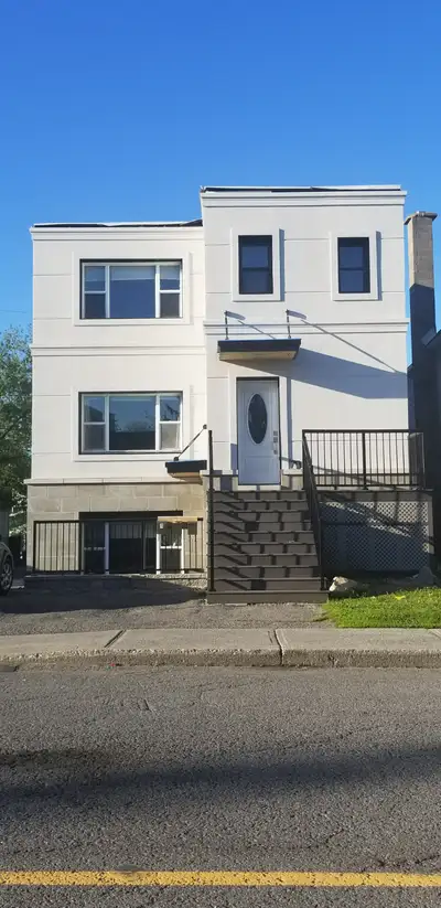 2 Bedroom, 1 bath, Apartment