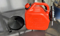 Gas can 5L with Funnel