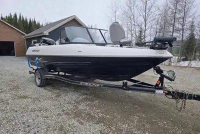 Ce bateau Starcraft STX 186 de 2014 est une embarcation robuste et performante, équipée d'un moteur...