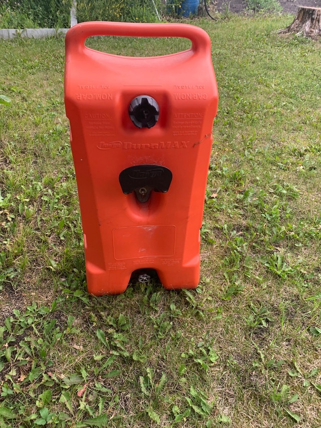 Portable boat tank. Boat Parts, Trailers & Accessories Winnipeg