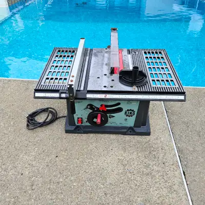 King Canada 10" Deluxe Bench Saw / Scie a Banc Table, View more