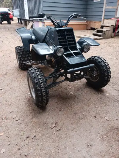 2004 Yamaha Banshee. Limited Edition. 350cc twin. FmF powercore II pipes. Factory deep dish rims wit...
