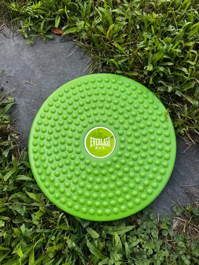 Twist board/disque de torsion, View more