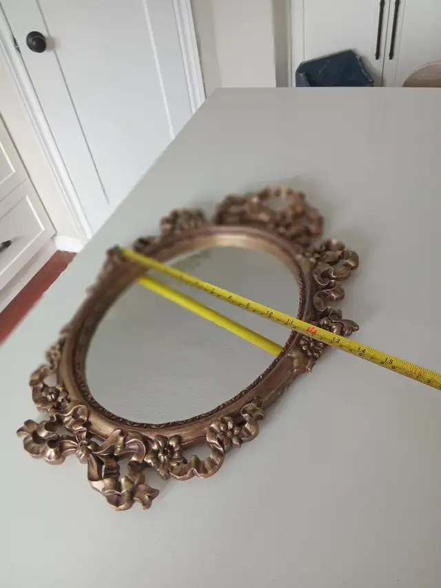 Vintage Ornate Baroque Style Gold Gilted Framed Mirror in Home Décor & Accents in Calgary - Image 8