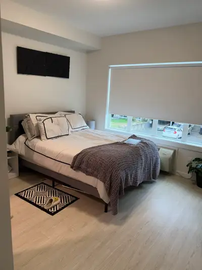 Looking for someone to take over my lease in November 1st to September 1st 2026