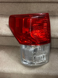 Toyota Tundra Driver Side taillight mint condition 