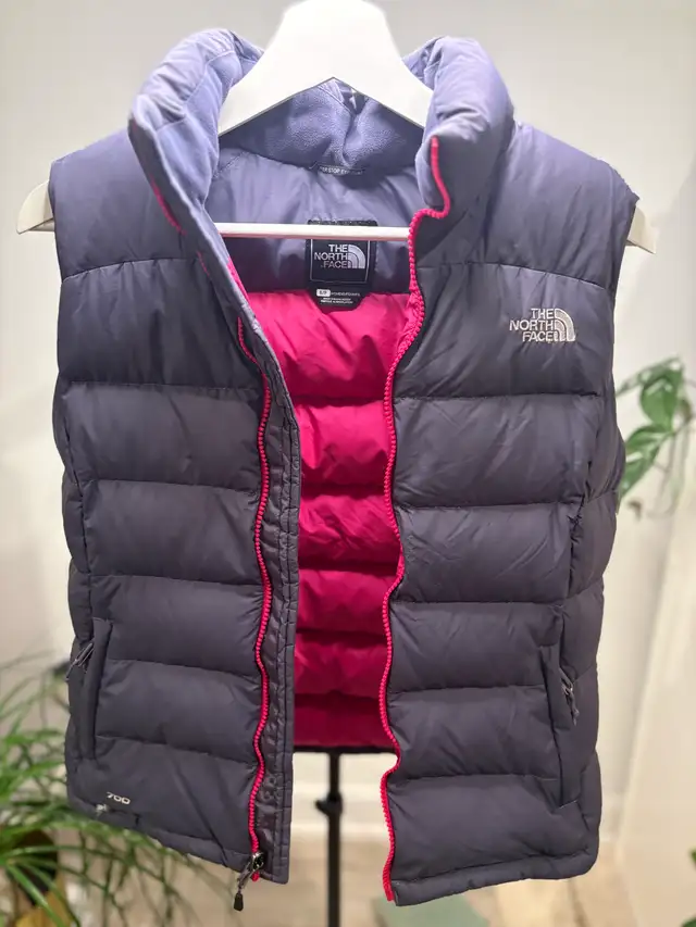 The North Face Vest in Women's - Tops & Outerwear in Ottawa - Image 3