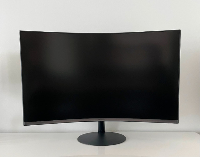 Samsung 32" VA Curved Monitor in Monitors in City of Toronto