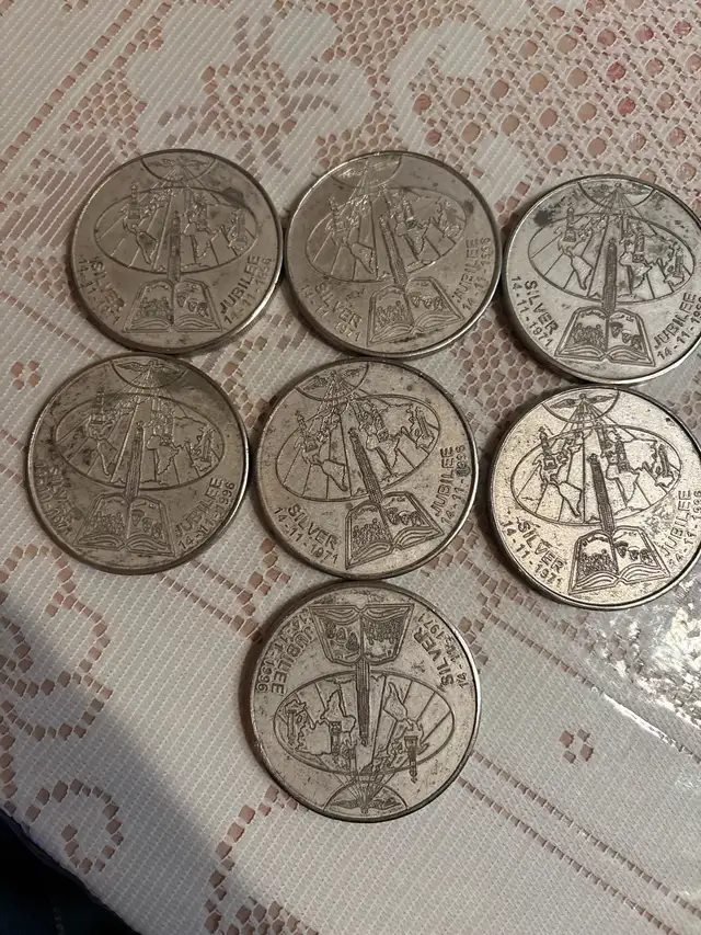 Silver Jubilee Coins in Arts & Collectibles in City of Montréal - Image 2