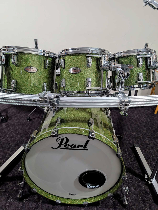 Pearl Reference Drum Kit. like new. in Drums & Percussion in Oshawa / Durham Region - Image 4