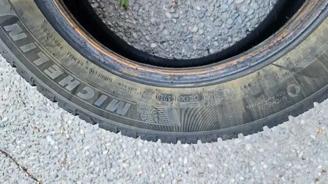 Michelin Winter Tyres 185/65 R15  in Tires & Rims in Kitchener / Waterloo - Image 3