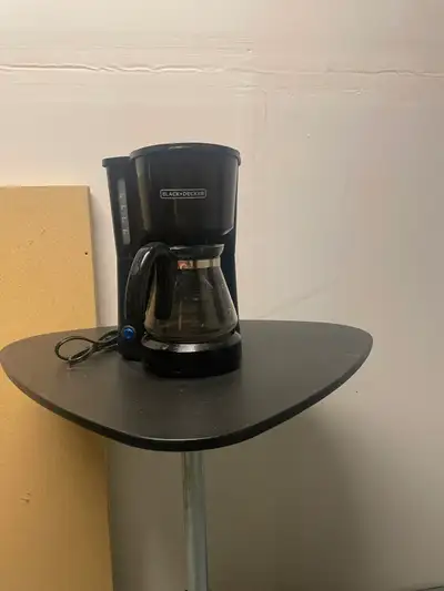 Black Decker coffee maker / Cafetière Black Decker, View more