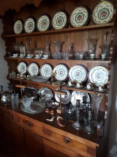 This next estate sale will be on June 21 at an apartment residence located at 11 Horizon Court - Uni...