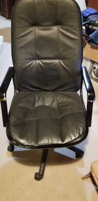 Desk chair