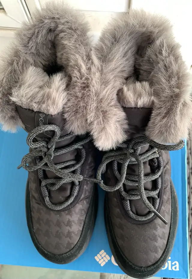 NEW Women’s Size 8.5 Columbia Warm Winter Boots in Women's - Shoes in Calgary - Image 6