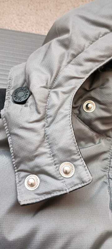 Old Navy Boys Down Feather Jacket, Size 10, Very good condition in Kids & Youth in City of Toronto - Image 3