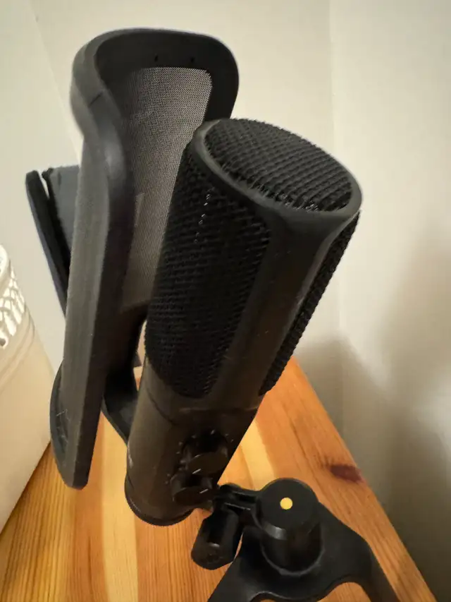 Rode NT-USB+ USB Condenser Microphone, Black in Pro Audio & Recording Equipment in Markham / York Region - Image 4