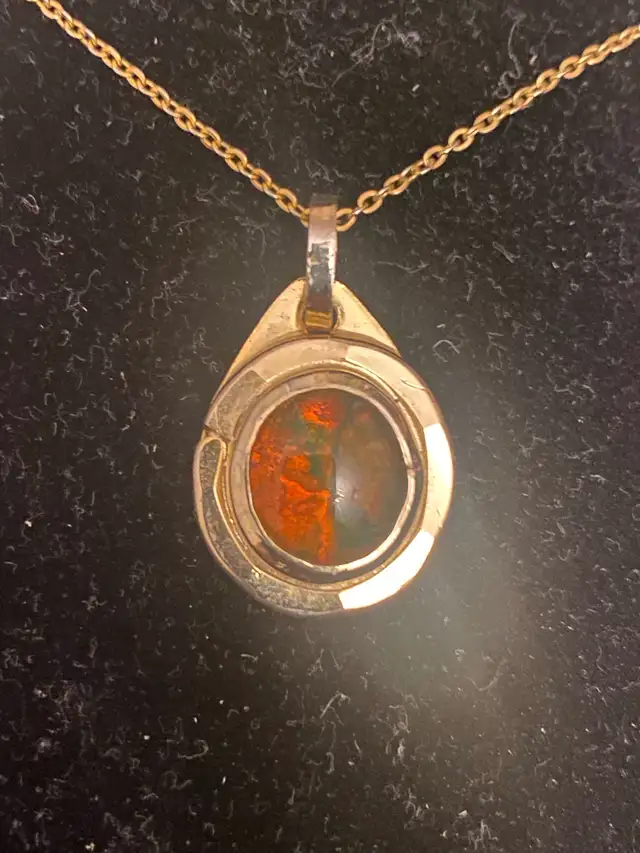 vintage Rafael Canada amber necklace. in Jewellery & Watches in Markham / York Region - Image 5