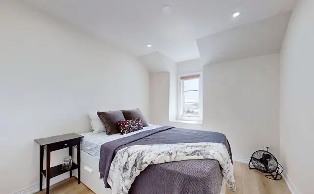 Room Rental in Room Rentals & Roommates in Oshawa / Durham Region - Image 8