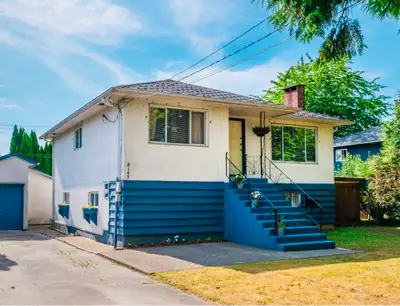 DELTA UPSTAIRS FOR RENT - $2300 3 bed 1 bath