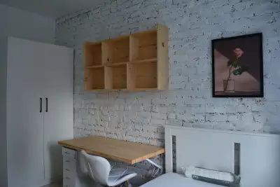 Spacious and fully furnished private bedroom in a clean 2-bedroom apartment at 3571 Rue Aylmer, only...