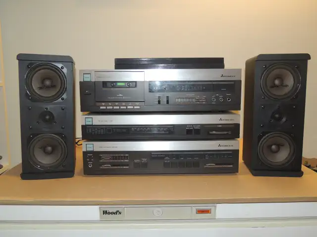 Mitsubishi 3-Piece Stereo System + FREE Koss M85 Plus Speakers in Stereo Systems & Home Theatre in Mississauga / Peel Region - Image 3