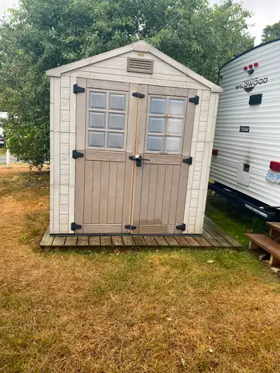 2018 Wildwood Forest River in seasonal site at Bloom Resort Sandbanks Spacious interior with leather...