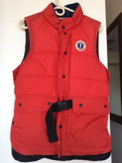 The Floater by Mustang Buoyant Marine wear. Size small for male or female