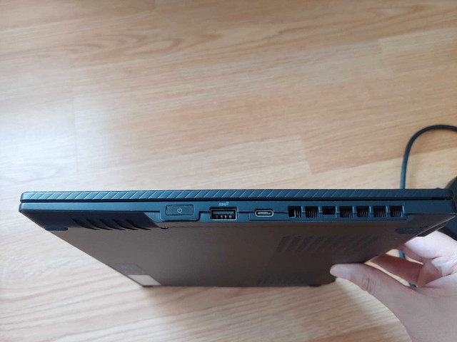Asus ROG flow x13 gaming laptop in Laptops in Calgary - Image 4
