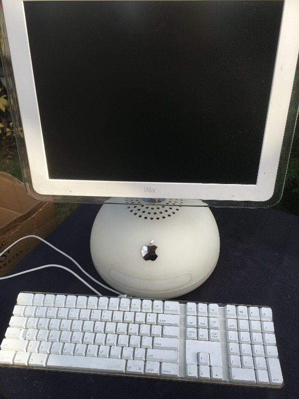 iMac - APPLE COMPUTER in Desktop Computers in Edmonton - Image 4