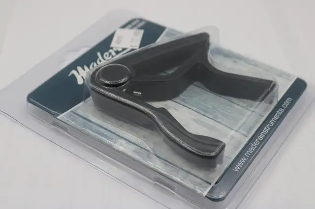 Madera Guitar Capo JX28/F for 6-Strings Acoustic Guitar (#4015) in Guitars in City of Halifax - Image 3