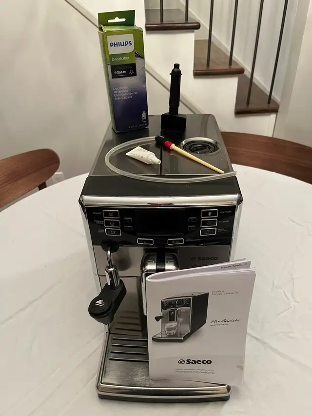 HD8924 Saeco PicoBaristo Super-automatic espresso machine in Coffee Makers in Ottawa - Image 9