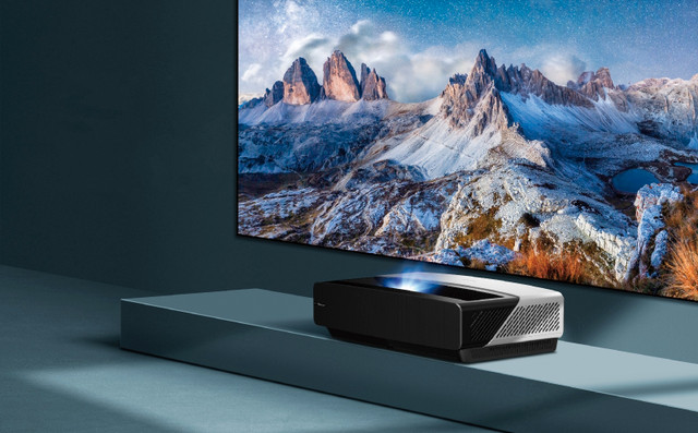 Hisense 100L5F - 100" 4K Laser TV Home Theater Projector in General Electronics in City of Toronto