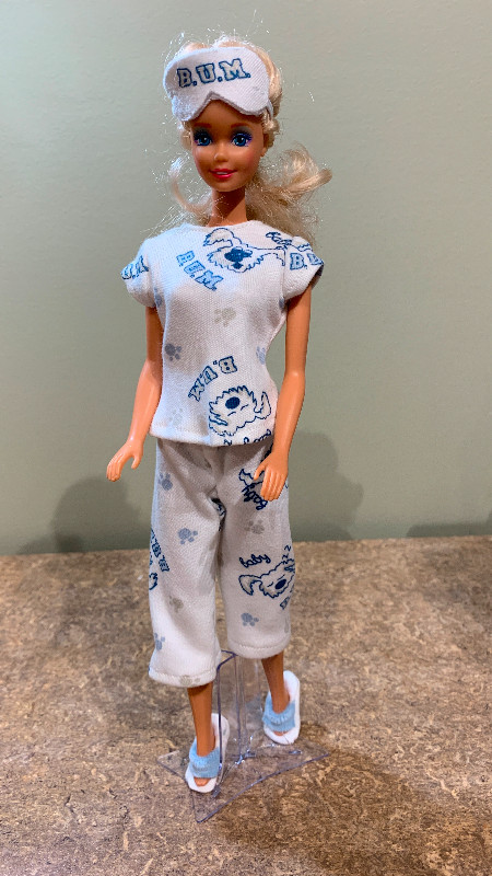 Adorable 6 piece Barbie pyjama set in Toys & Games in Saskatoon
