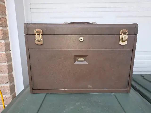 Kennedy 7 Drawers 2 Bay Machinist Tool Chest No Keys It Has Lock in Tool Storage & Benches in Windsor Region - Image 2