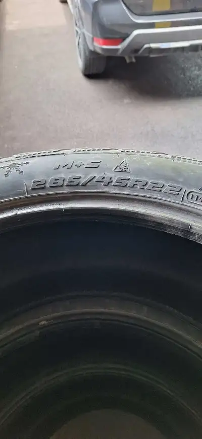 Set of four 285/45R22 M+S Copper Discoverer winter tires low mileage.