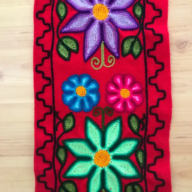 Handcrafted Colourful Mexican Floral Chiapas Table Runner in Rugs, Carpets & Runners in Ottawa - Image 5